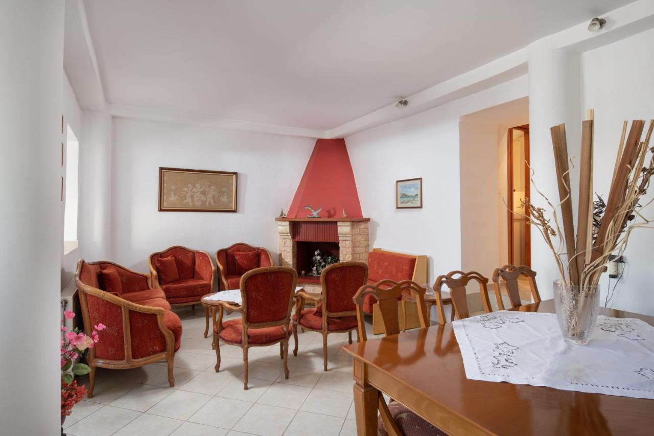 Thodoros Apartment Сикия Екстериор снимка