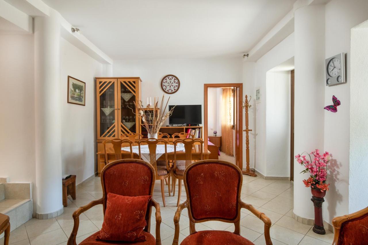 Thodoros Apartment Сикия Екстериор снимка