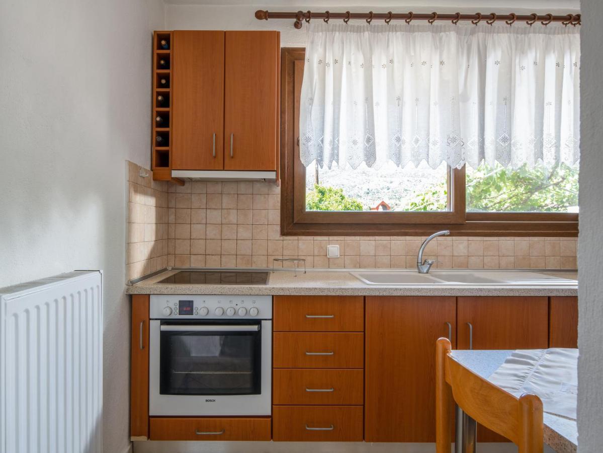 Thodoros Apartment Сикия Екстериор снимка
